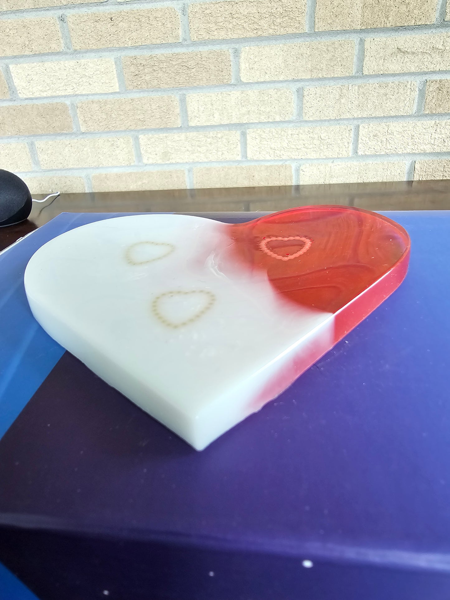Flat Heart with or without items in it
